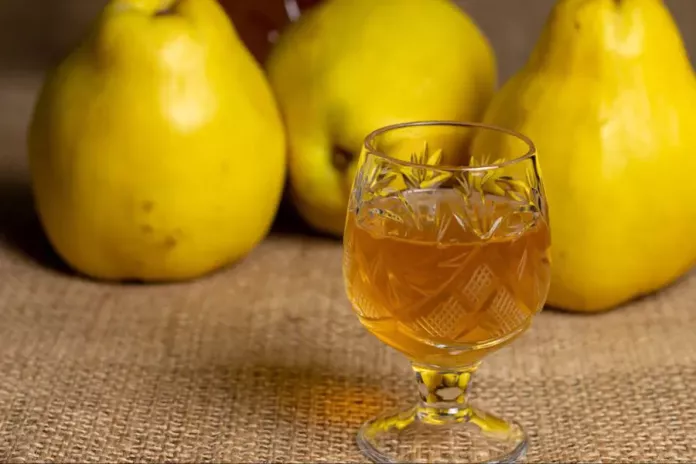 Наливка из айвы